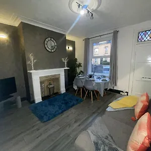 Holiday home Ashton House, Leeds (West Yorkshire)