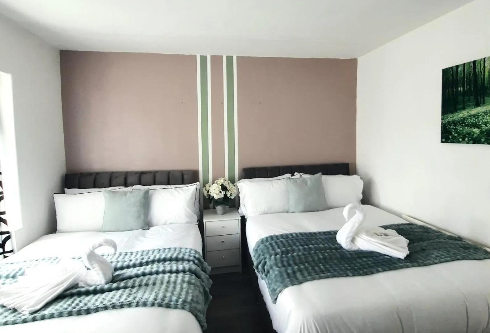 Entire Home In Leeds, Free Wifi, 3 Car Parking Ferienhaus Leeds (West Yorkshire)